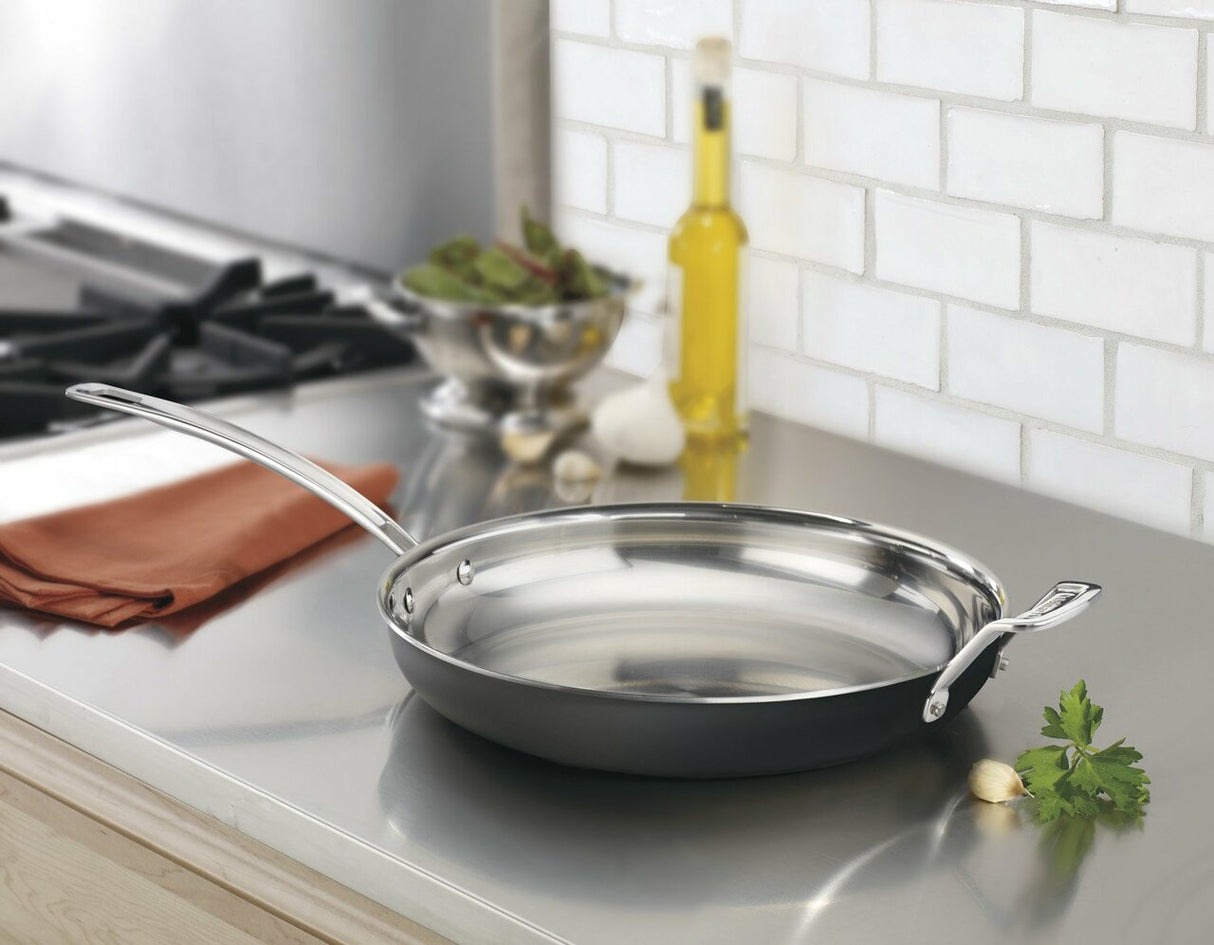 MCU22-30HN | Cuisinart 12'' MultiClad non-stick Skillet w/helpr