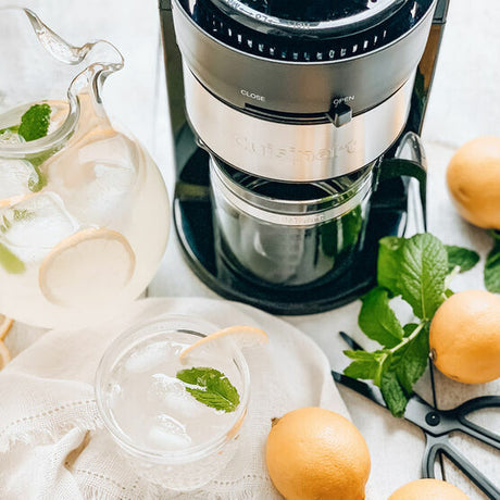 CCJ-900C | Cuisinart Citrus Juicer w/ glass carafe